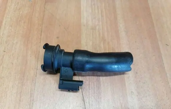 Breather/breather pipe/hose