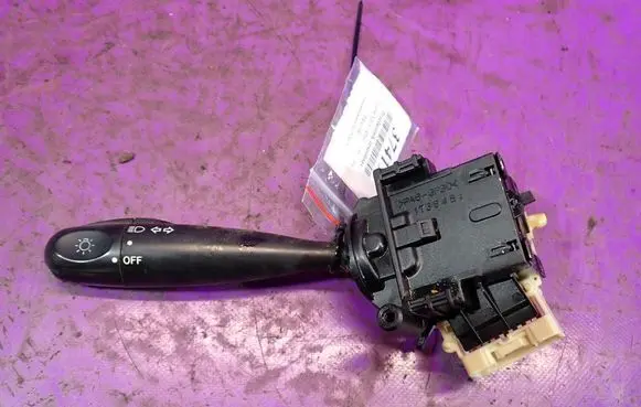 Toyota Yaris Verso Other switches/knobs/shifts 