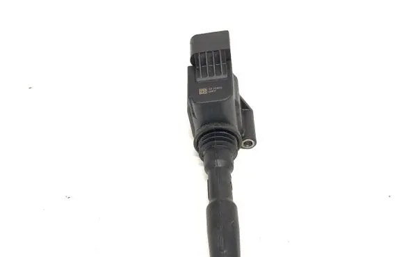 Volkswagen Golf VIII High voltage ignition coil 05E905110A