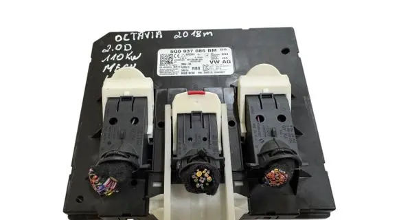 Skoda Octavia Mk3 (5E) Central body control module 5Q0937086BM