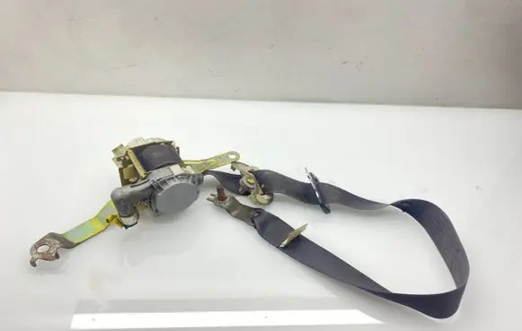 Subaru Legacy Front seatbelt A1123P