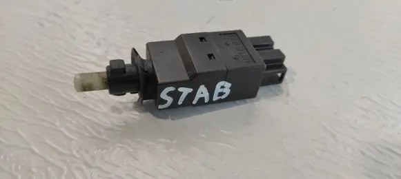 Mercedes-Benz E W211 Brake pedal sensor switch 0015454009