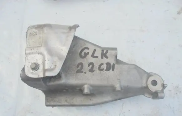 Mercedes-Benz GLK (X204) Engine mounting bracket A6512231404