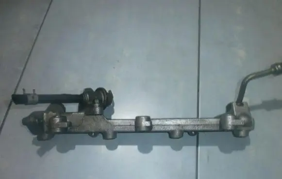 Honda Accord Fuel main line pipe