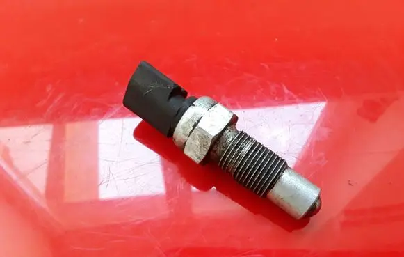 Ford Focus Reversing light switch sensor 90FG15520A