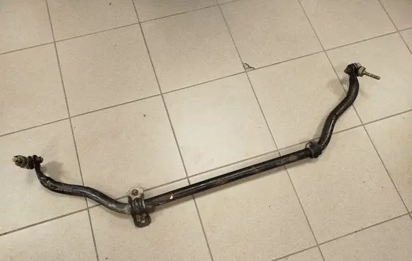 Nissan Terrano Front anti-roll bar/sway bar