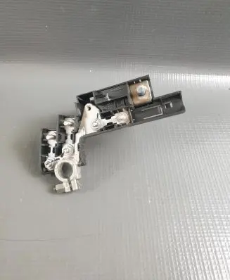 Audi A4 S4 B8 8K Positive cable (battery) 8J0915459