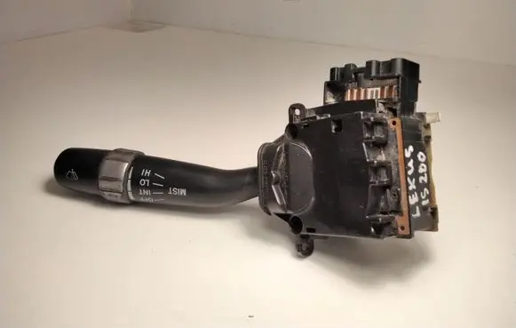 Lexus IS 200-300 Wiper control stalk 17A164