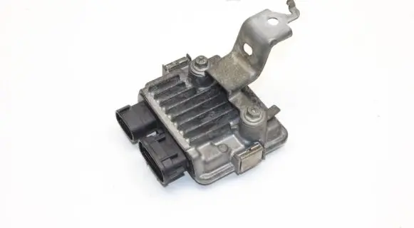 Toyota Yaris XP210 Fuel injection pump control unit/module 89571K0010