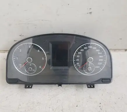Volkswagen Caddy Speedometer (instrument cluster) 2K0920866A