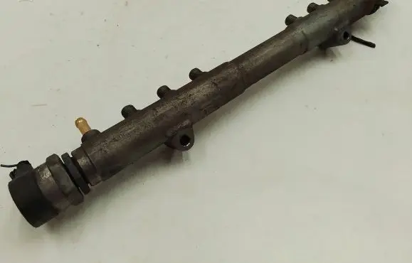 Fuel main line pipe