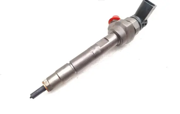 BMW 5 F10 F11 Fuel injector 7810702 0445110382