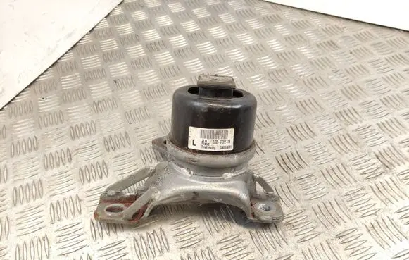 Land Rover Discovery Sport Engine mount bracket BJ326F012AB 03046001