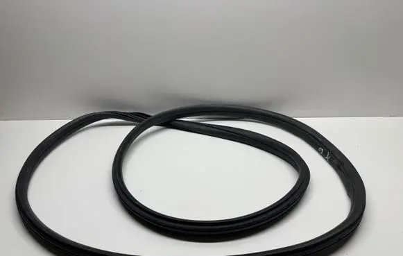 Peugeot 3008 I Rear door rubber seal (on body)