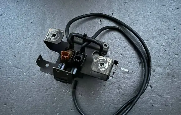 Nissan Patrol Y61 Valve 14955VC102