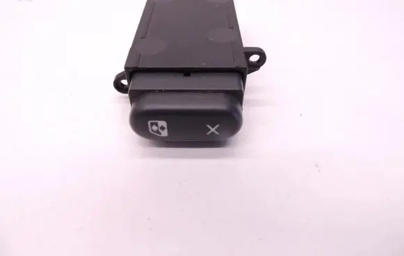 Renault Megane I Electric window control switch 430215 D198