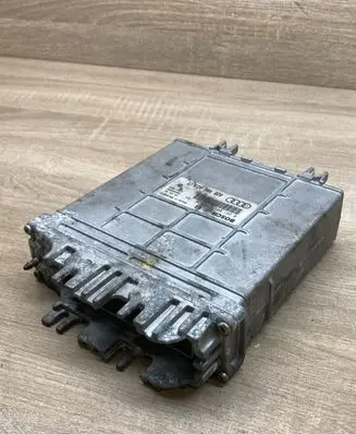 Audi A4 S4 B5 8D Engine control unit/module ECU 028906021CE 0281001425 0281001426
