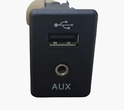 Nissan X-Trail T32 AUX in-socket connector 795405004