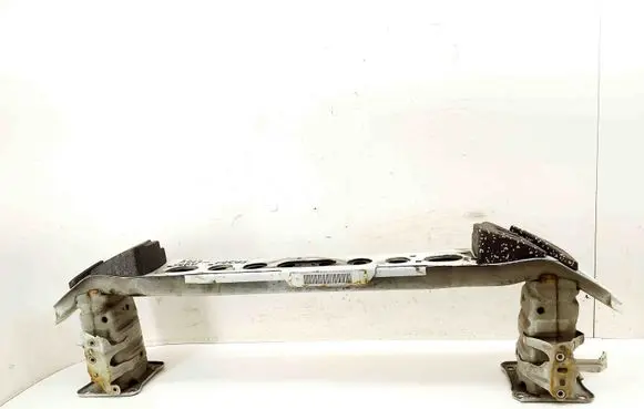 Ford Focus Front bumper cross member BM5117A796 BM5117A780