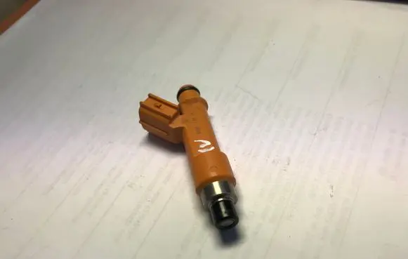 Opel Agila B Fuel injector 008013017 BH3BP