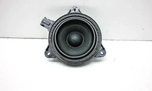 Audi Q3 F3 Panel speaker 83A035709