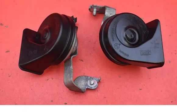 Volvo V60 Horn signal A046522