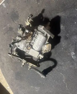 Renault Megane I Fuel injection high pressure pump 0460484087