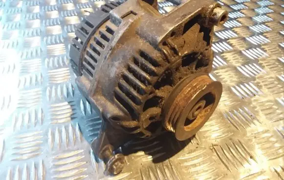 Renault Megane I Generator/alternator 7700866507