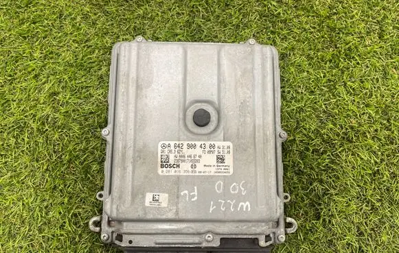 Mercedes-Benz S W221 Engine control unit/module A6429004300 0281016356
