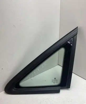 Volkswagen Touran I Front triangle window/glass 1T0845411