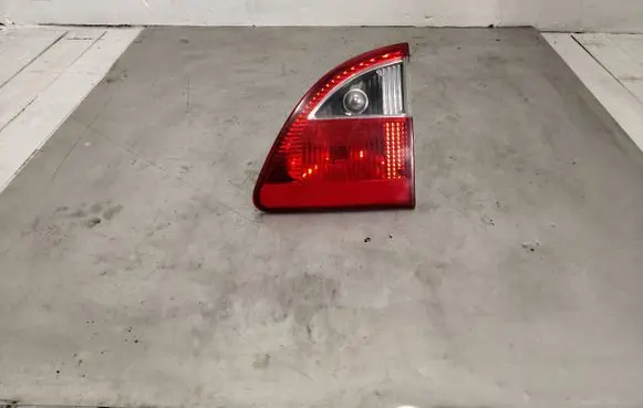 Ford Galaxy Tailgate rear/tail lights