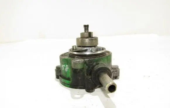 Mercedes-Benz CLK A209 C209 Vacuum pump a6462300165