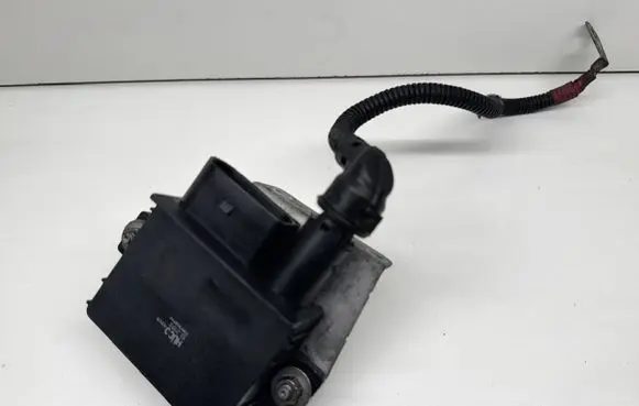 BMW 5 E60 E61 Glow plug pre-heat relay 132193 Huco0319