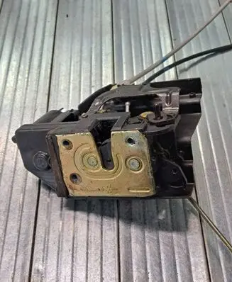 SsangYong Kyron Rear door lock