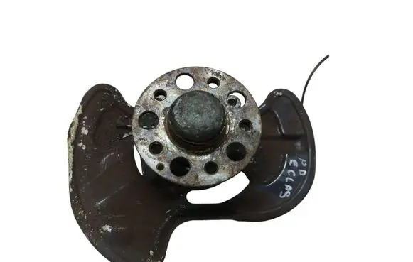 Mercedes-Benz E W212 Front wheel hub A2044202644