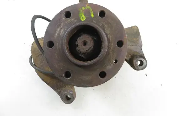 Iveco Daily 35.8 - 9 Front wheel hub spindle knuckle 
