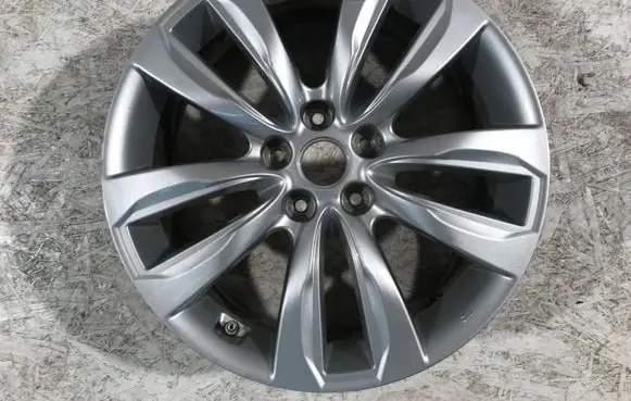R18 alloy rim