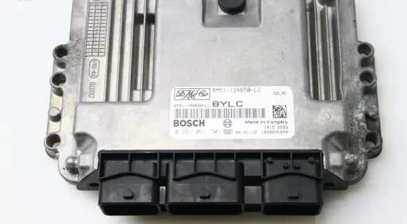 Ford Focus Engine control unit/module 8M5112A650LC