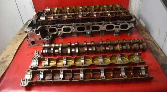 BMW X3 E83 Engine head 756016406
