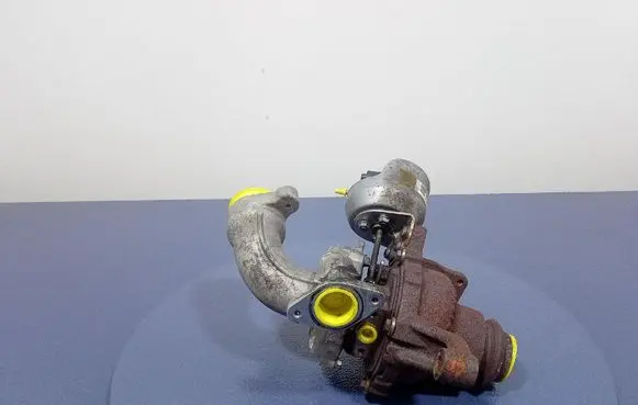 Citroen DS5 Turbo system vacuum part 9677062780