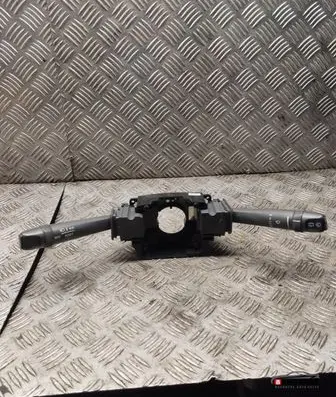Volvo XC70 Wiper turn signal indicator stalk/switch 9452394
