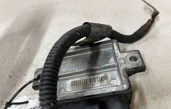 BMW 3 E90 E91 Glow plug pre-heat relay 779800006 0004501605 0522120102