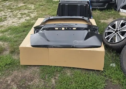 Nissan Juke II F16 Tailgate/trunk/boot lid K01006PAAC
