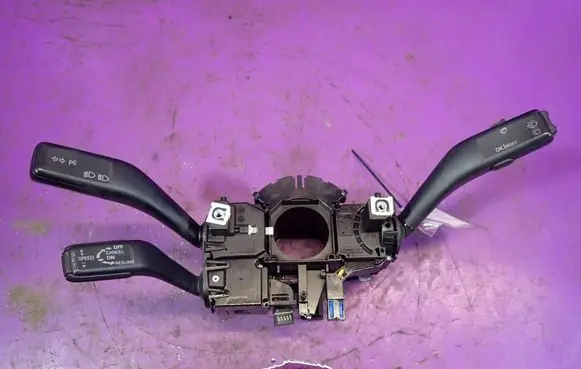 Audi A3 S3 8P Other switches/knobs/shifts 8P0907137Q