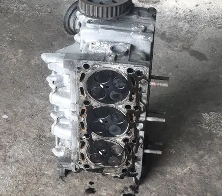 Audi A6 S6 C6 4F Engine head 059063DN