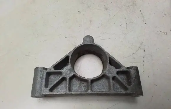 Chevrolet Cruze Driveshaft support bearing bracket 13234926 55019791