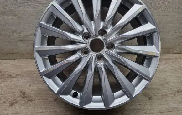 Audi A3 S3 8V R18 alloy rim 8V0601025CD