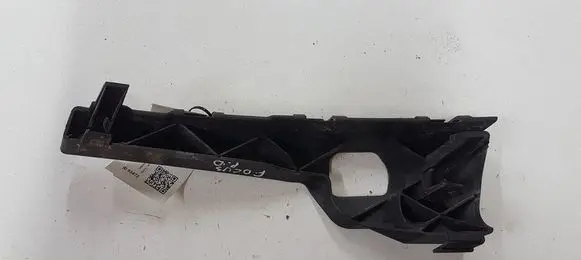 Ford Focus Front bumper mounting bracket 4M5117E856