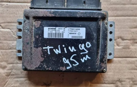 Renault Twingo I Engine control unit/module 7700114020 S11003D102 7700110471