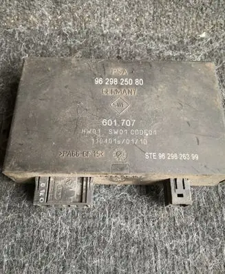 Peugeot 607 Parking PDC control unit/module 9629825080